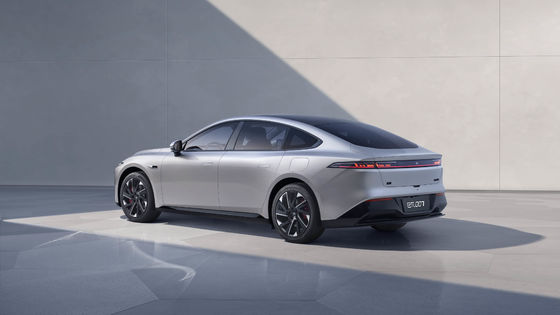 2024 শক্তিশালী ডংফেং Eπ 007 200Pro EREV 200km CLTC 160kw মোটর শক্তি 310N.m টর্ক 7.2s 0-100km / h ত্বরণ সঙ্গে