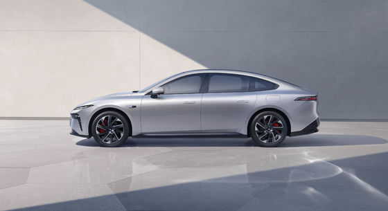 2024 শক্তিশালী ডংফেং Eπ 007 200Pro EREV 200km CLTC 160kw মোটর শক্তি 310N.m টর্ক 7.2s 0-100km / h ত্বরণ সঙ্গে