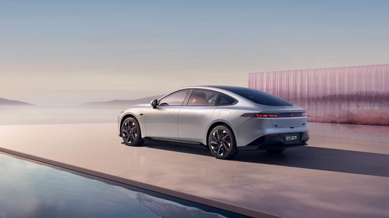 2024 শক্তিশালী ডংফেং Eπ 007 200Pro EREV 200km CLTC 160kw মোটর শক্তি 310N.m টর্ক 7.2s 0-100km / h ত্বরণ সঙ্গে