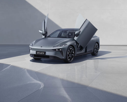 2024 শক্তিশালী ডংফেং Eπ 007 200Pro EREV 200km CLTC 160kw মোটর শক্তি 310N.m টর্ক 7.2s 0-100km / h ত্বরণ সঙ্গে