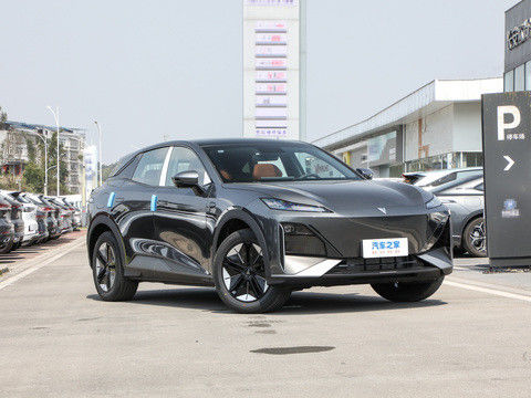 সর্বশেষ হুয়াওয়ে সিস্টেম DEEPAL S07 2024 EREV 121km CLTC0.5h দ্রুত চার্জিং সময় 175kW সর্বোচ্চ শক্তি 320N.m টর্ক