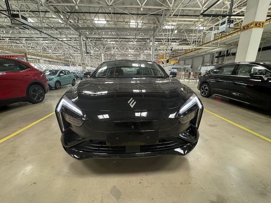 RHD 2024 JMEV Yi GSE বৈদ্যুতিক গাড়ি ৪৩০ কিলোমিটার রেঞ্জ সহ ১১৮ কিলোওয়াট সর্বোচ্চ শক্তি