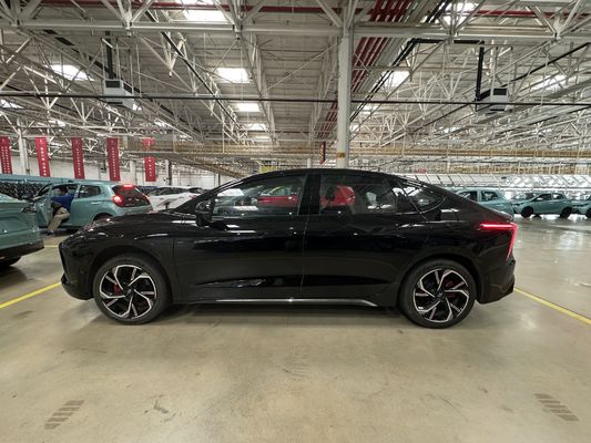 RHD 2024 JMEV Yi GSE বৈদ্যুতিক গাড়ি ৪৩০ কিলোমিটার রেঞ্জ সহ ১১৮ কিলোওয়াট সর্বোচ্চ শক্তি