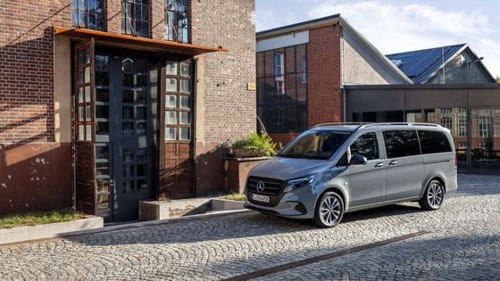 9 Seater EV Mercedes-Benz EVito Tourer Long With A 201bhp Electric Motor And 90kWh Usable Battery