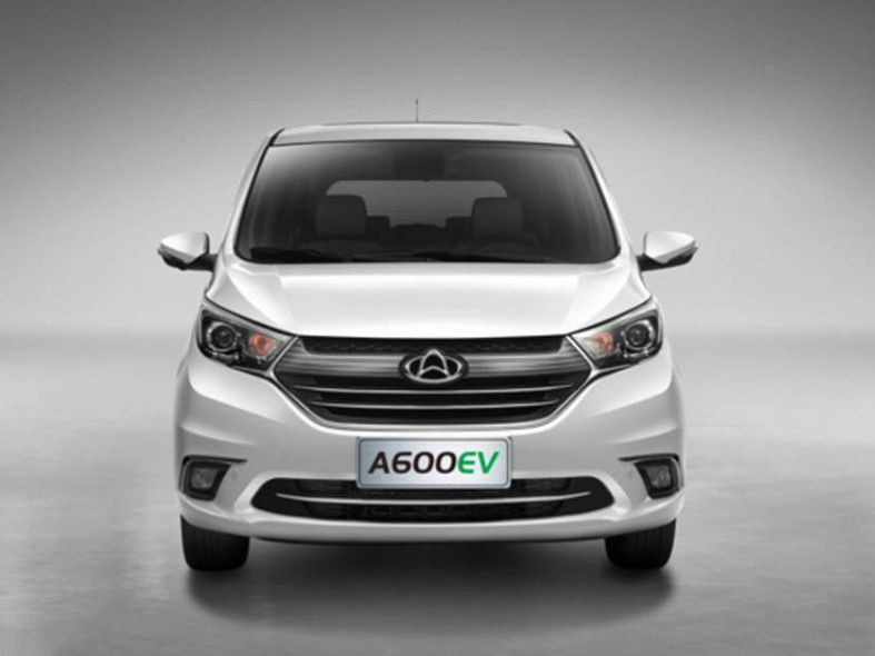 Changan Auchan A600EV পিওর ইলেকট্রিক কার MPV 6 সিটার ইভি কার লিথিয়াম আয়ন ব্যাটারি