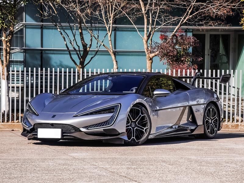 বিওয়াইডি ইয়াংওয়াং ইউ৯ টপ লেভেল স্পোর্ট কার ৩০০ কিমি/ঘন্টা খাঁটি বৈদ্যুতিক ১৩০৬ অশ্বশক্তি